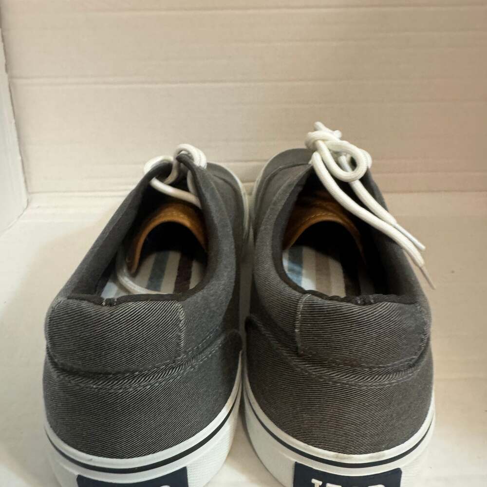 IZOD Men's Rangley Canvas Low-Top Memory Foam Sneakers in Charcoal Gray - Picture 5 of 7